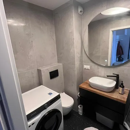 Nowoczesne Mieszkanie 5 Min Od Plazy Apartment *