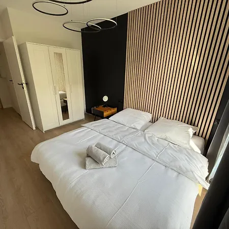 Nowoczesne Mieszkanie 5 Min Od Plazy Apartman